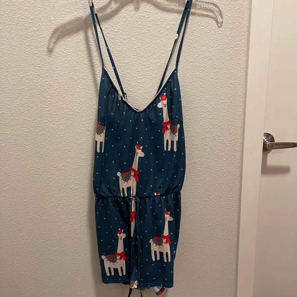 ModCloth Size Medium Alpaca/Llama Christmas Sleep Romper